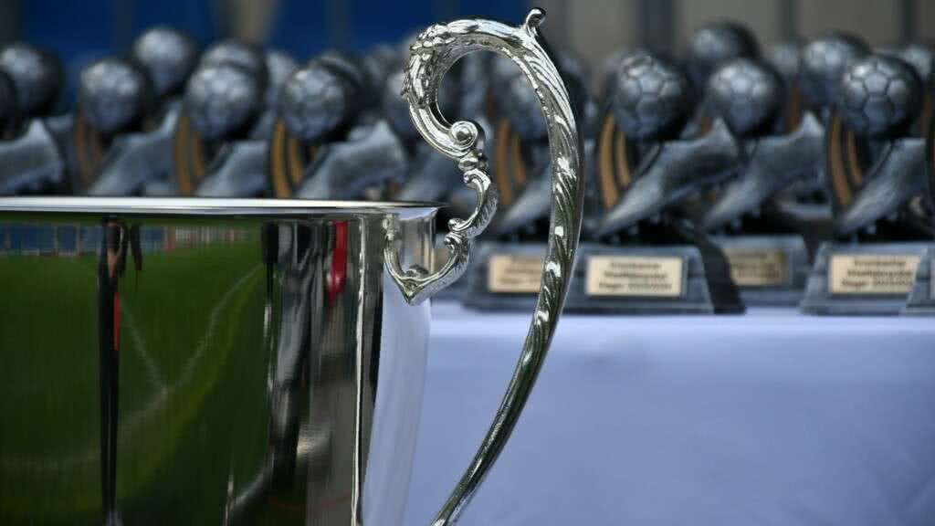Krombacher Westfalenpokal Alle Pokale