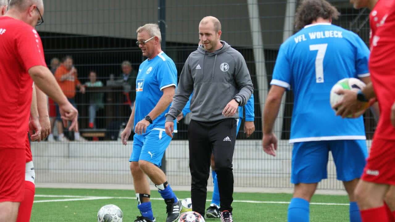 FLVW bietet erstmals Walking Football Trainer-Zertifikat an